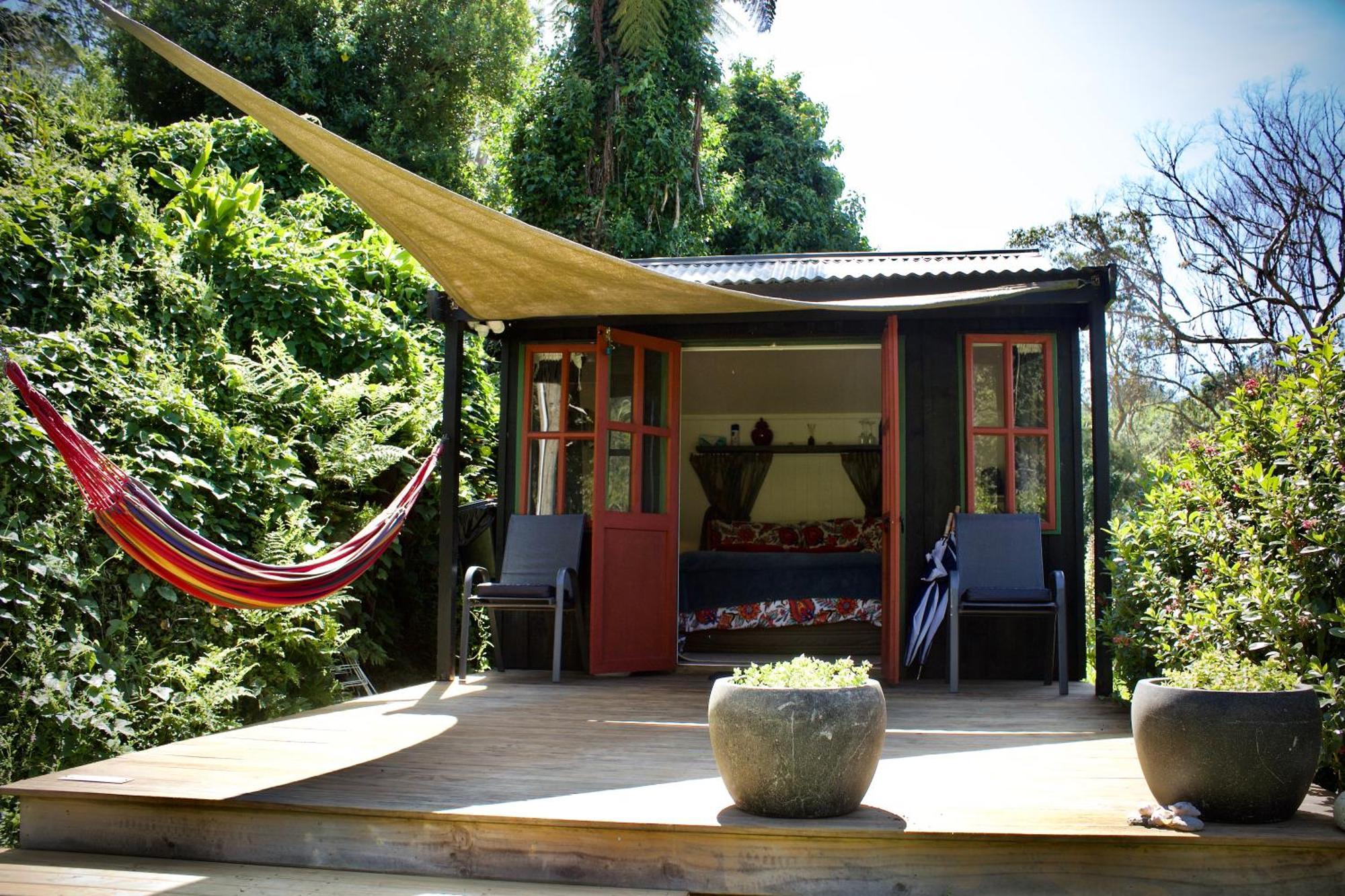 Quirky Woods - Glamping Cabins At Maketu מראה חיצוני תמונה