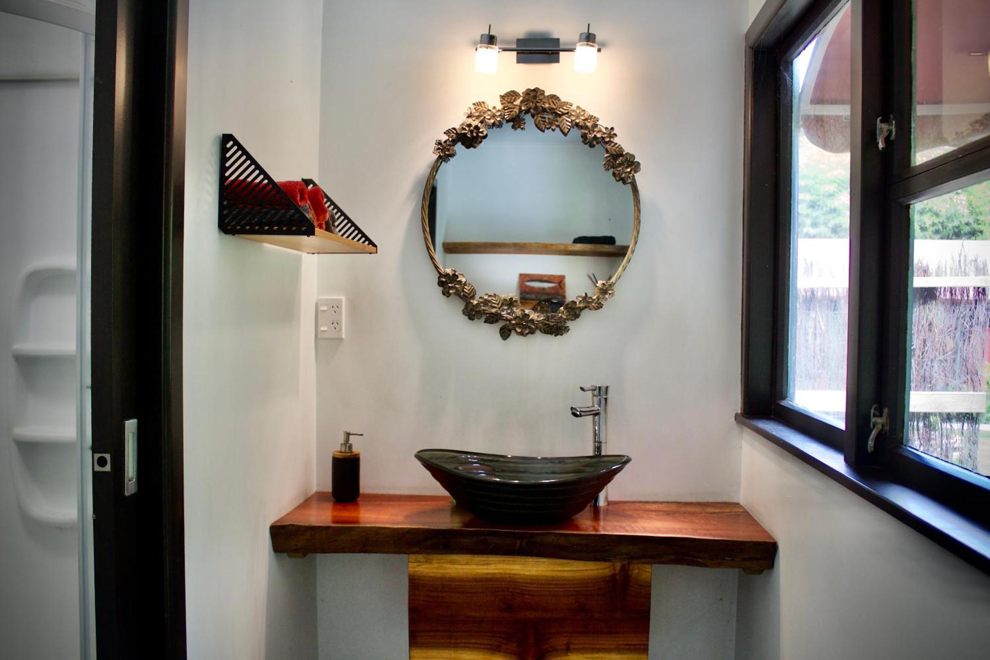 Quirky Woods - Glamping Cabins At Maketu מראה חיצוני תמונה